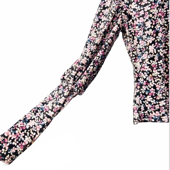 Ditsy moody floral corduroy mock neck balloon sleeve long sleeve medium - Picture 2 of 9